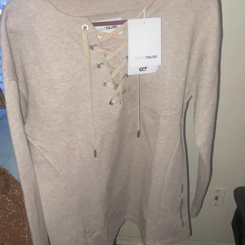 ALPHA TAURI (Red Bull Brand) women’s long sleeve NWT